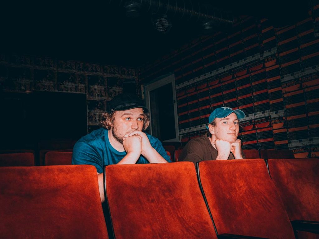 Mael und Jonas in Bernkastel-Kues auf der Sommerbühne